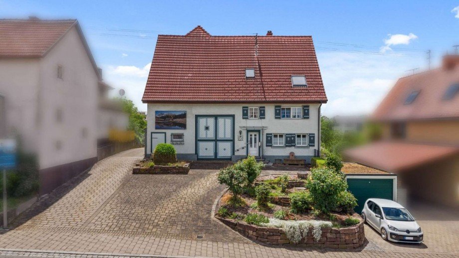 Drohnenaufnahmen (12) Einfamilienhaus Tuningen