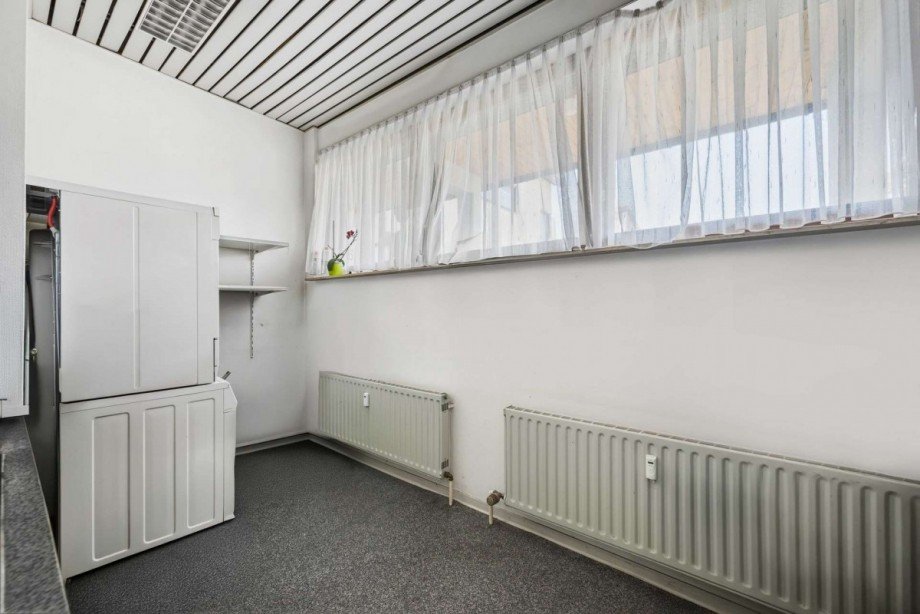 Nebenraum Ladenlokal G�ufelden