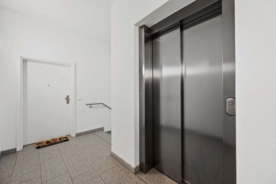 Aufzug Dachgeschosswohnung G�rtringen