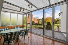 Wintergarten Charmantes Reihenendhaus mit Garten, Wintergarten & unverbaubarem Blick ins Gr�ne!
