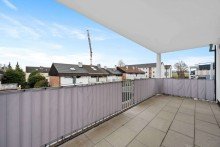 Balkon Stilvolle 2-Zimmer-Dachgeschosswohnung mit Aufzug und Tiefgarage in G�rtringen