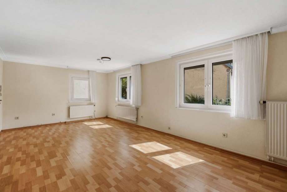 Wohnzimmer - original Einfamilienhaus Rutesheim