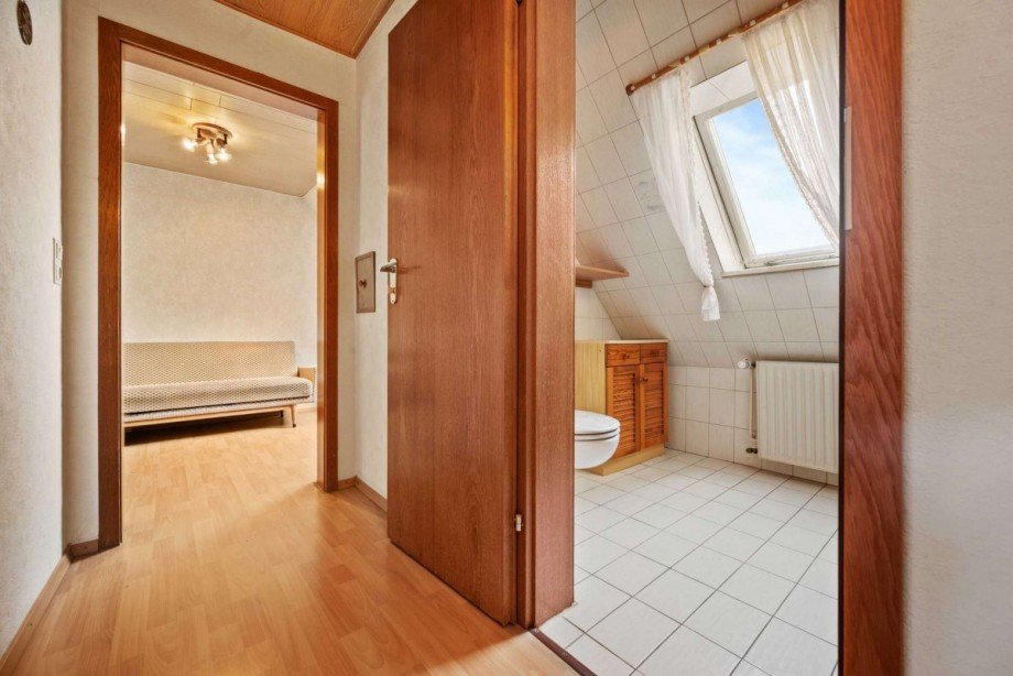 Flur Reihenendhaus Markgr�ningen