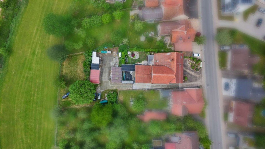 Drohnenaufnahmen (2) Einfamilienhaus Tuningen
