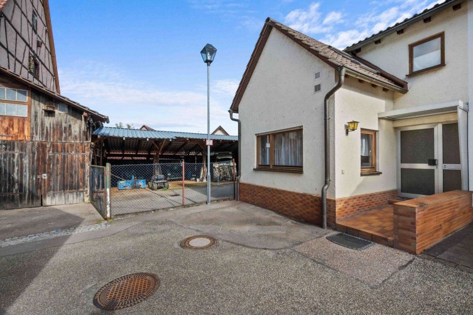 Hausansicht Reihenendhaus Markgr�ningen