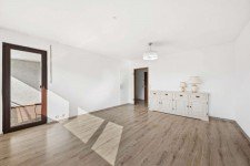 Hauptbild 2 -Zimmer-Wohnung in zentraler Lage von Stuttgart - Sofort bezugsfrei, mit Balkon & TG-Stellplatz