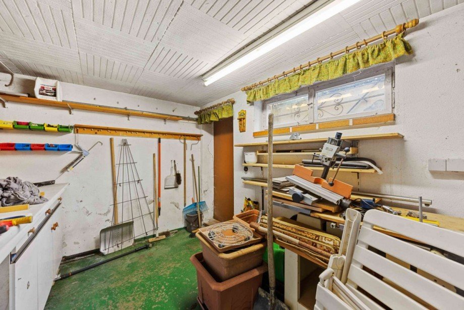 Keller Reihenendhaus Markgr�ningen